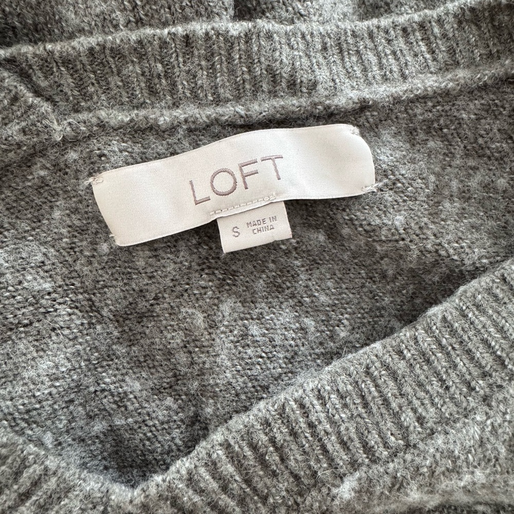 Loft sweater - Picture 3 of 3